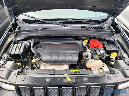 2020 Jeep Renegade — foto 12 / 12