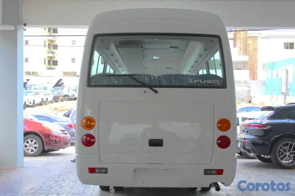 2026 Mitsubishi Montero — foto 2 / 9