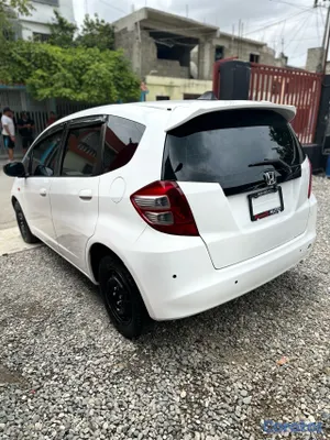 2010 Honda Fit — foto 3 / 7