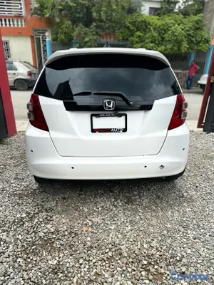 2010 Honda Fit — foto 6 / 7