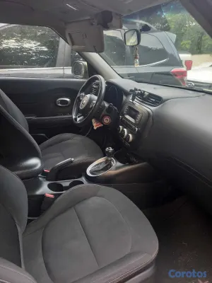 2014 Kia Soluto — foto 2 / 8