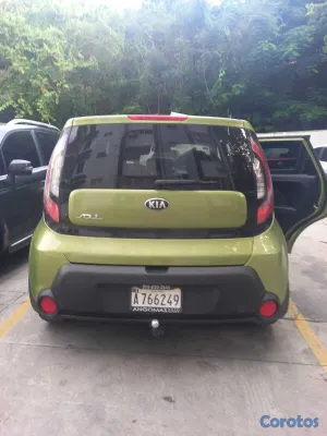 2014 Kia Soluto — foto 4 / 8