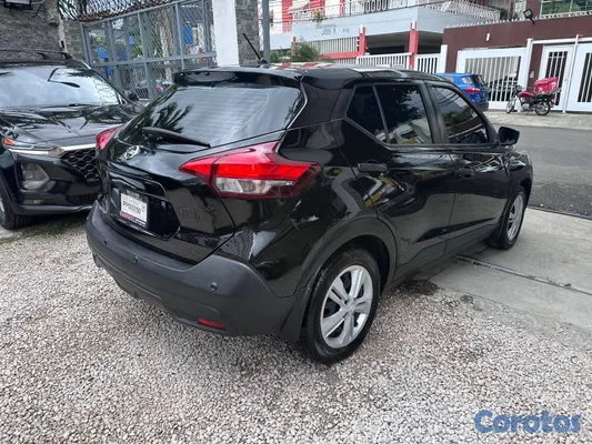 2020 Nissan Kicks — foto 3 / 11