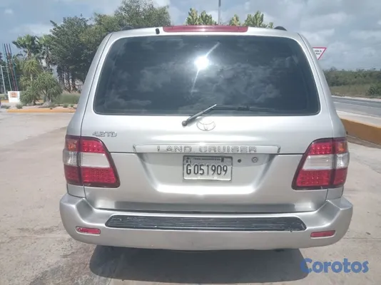 2000 Toyota Land Cruiser — foto 6 / 11