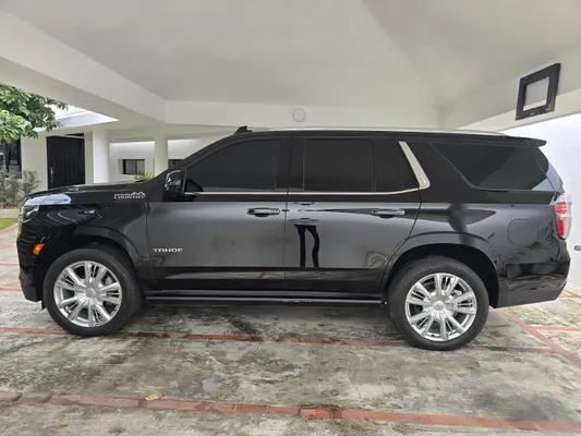2023 Chevrolet Tahoe — foto 3 / 8
