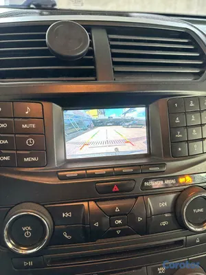 2018 Ford Explorer — foto 5 / 6
