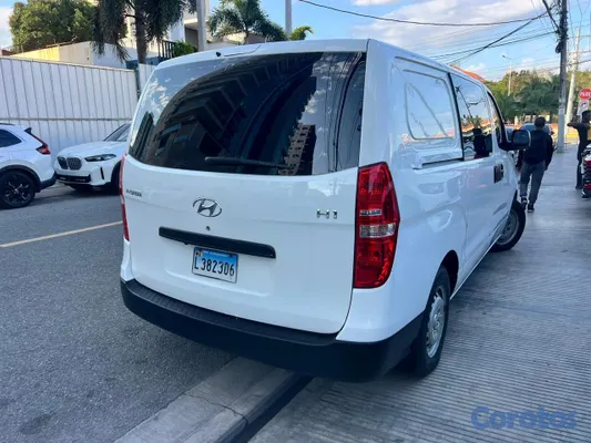 2018 Hyundai H-1 — foto 5 / 10