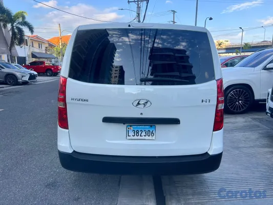 2018 Hyundai H-1 — foto 6 / 10