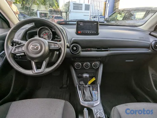 2019 Mazda Demio — foto 6 / 12