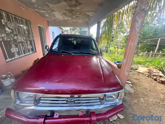 1998 Toyota Hilux — foto 2 / 8