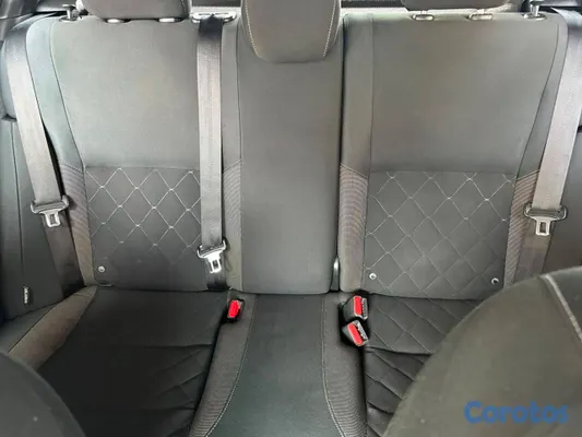 2020 Nissan Kicks — foto 8 / 10