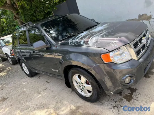 2008 Ford Escape — foto 2 / 5