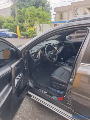 2017 Toyota Rav-4 — foto 10 / 26