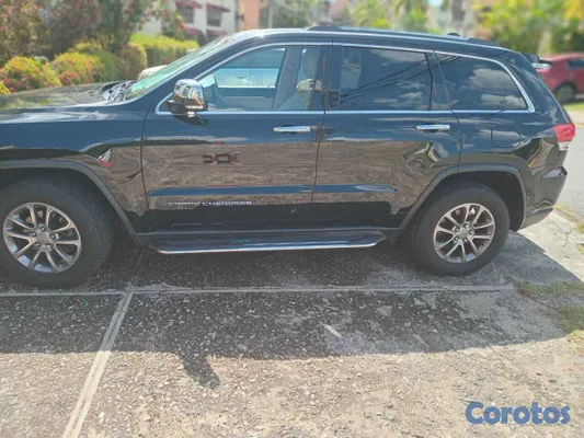 2015 Jeep Grand Cherokee L — foto 4 / 6