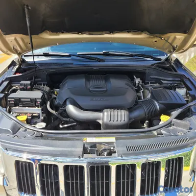 2011 Jeep Grand Cherokee — foto 8 / 10