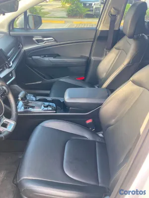2023 Kia Sportage — foto 8 / 13