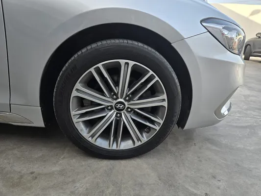 2020 Hyundai Grandeur — foto 10 / 10