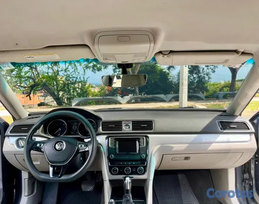 2017 Volkswagen Passat — foto 6 / 10