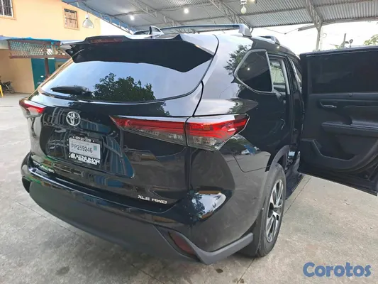 2022 Toyota Highlander — foto 4 / 8