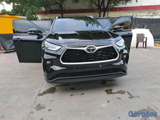 2022 Toyota Highlander — foto 5 / 8