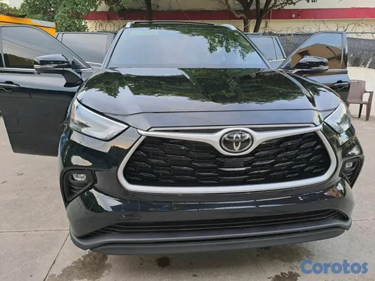 2022 Toyota Highlander — foto 8 / 8