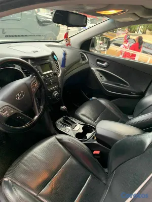 2014 Hyundai Santa Fe — foto 4 / 8
