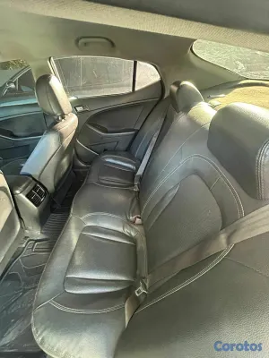 2014 Hyundai Santa Fe — foto 8 / 8