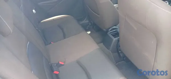 2020 Mazda 2 — foto 9 / 13