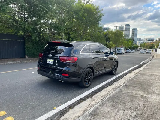 2019 Kia Sorento — foto 4 / 7