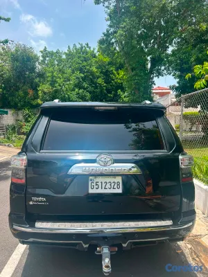 2020 Toyota 4 Runner — foto 3 / 9