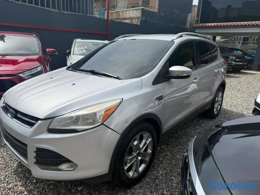 2014 Ford Escape — foto 2 / 9