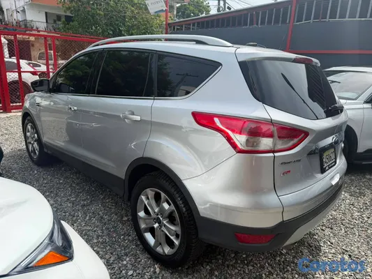 2014 Ford Escape — foto 8 / 9
