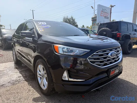 2020 Ford Edge — foto 2 / 9