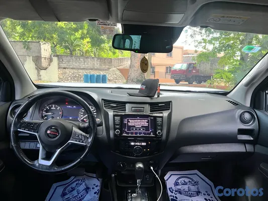 2022 Nissan Frontier — foto 3 / 14