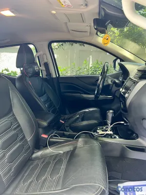 2022 Nissan Frontier — foto 5 / 14