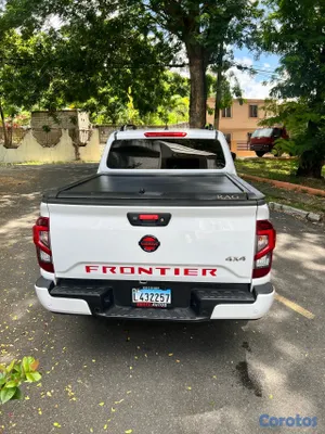 2022 Nissan Frontier — foto 8 / 14