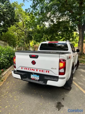 2022 Nissan Frontier — foto 12 / 14