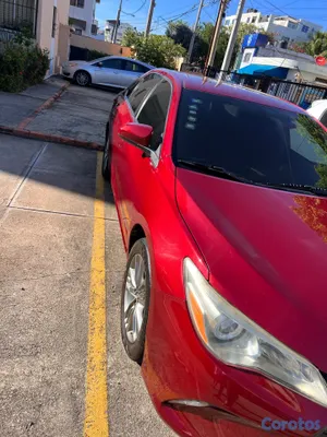 2016 Toyota Camry — foto 9 / 10