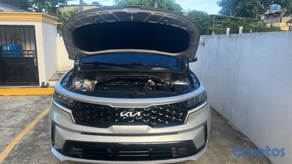 2023 Kia Sorento — foto 3 / 8