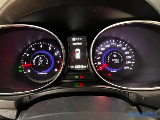 2015 Hyundai Grand Santa Fe — foto 6 / 11