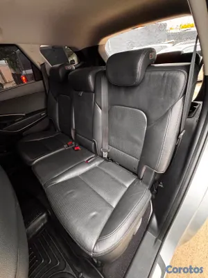 2015 Hyundai Grand Santa Fe — foto 9 / 11