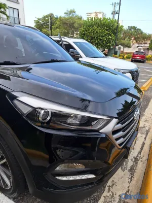 2017 Hyundai Tucson — foto 12 / 13