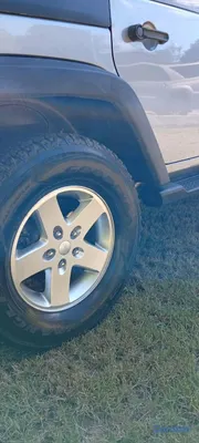 2016 Jeep Sahara — foto 7 / 11