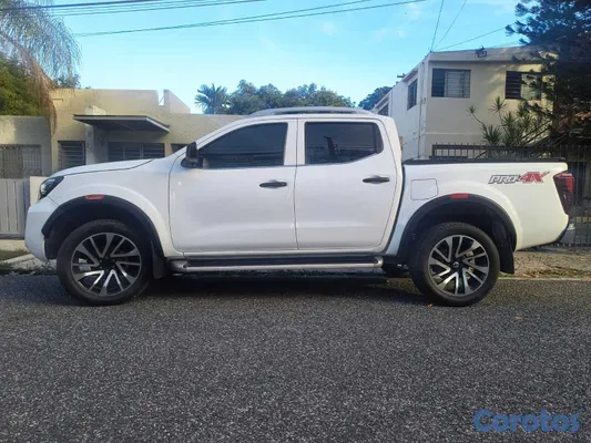2020 Nissan Frontier — foto 4 / 10