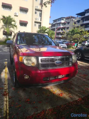 2011 Ford Escape — foto 5 / 11
