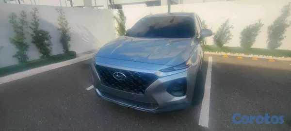 2020 Hyundai Santa Fe — foto 2 / 6