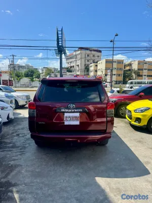 2011 Toyota 4 Runner — foto 6 / 12