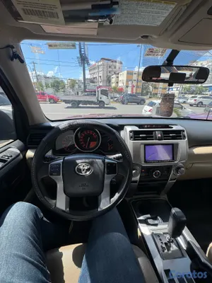 2011 Toyota 4 Runner — foto 10 / 12