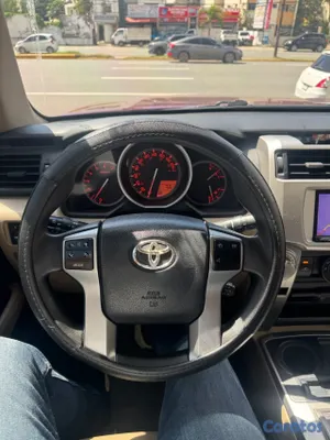 2011 Toyota 4 Runner — foto 11 / 12