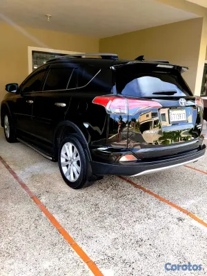 2017 Toyota Rav-4 — foto 2 / 11